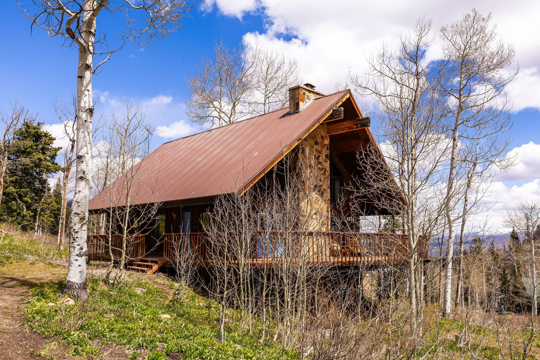 PINE MEADOW RANCH - Residential