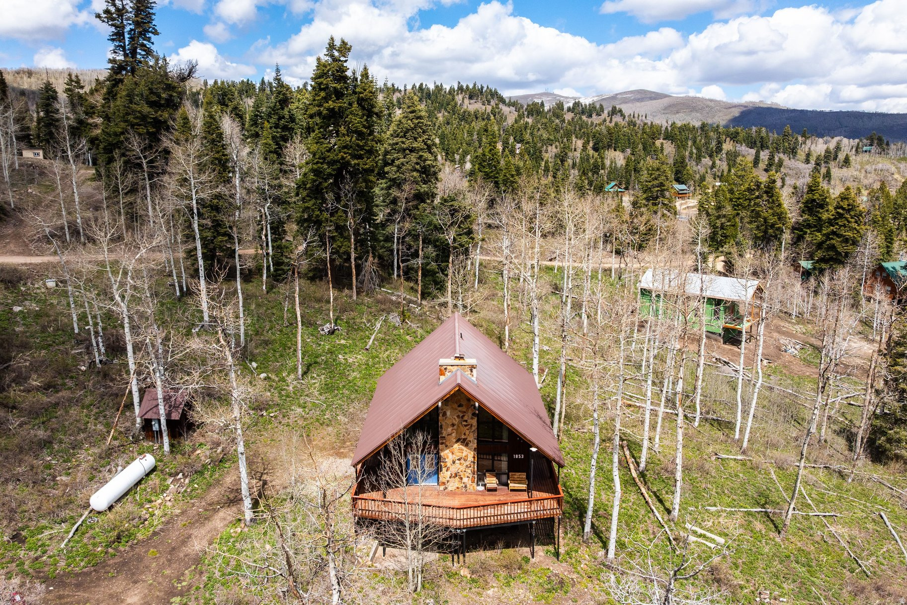 PINE MEADOW RANCH - Residential