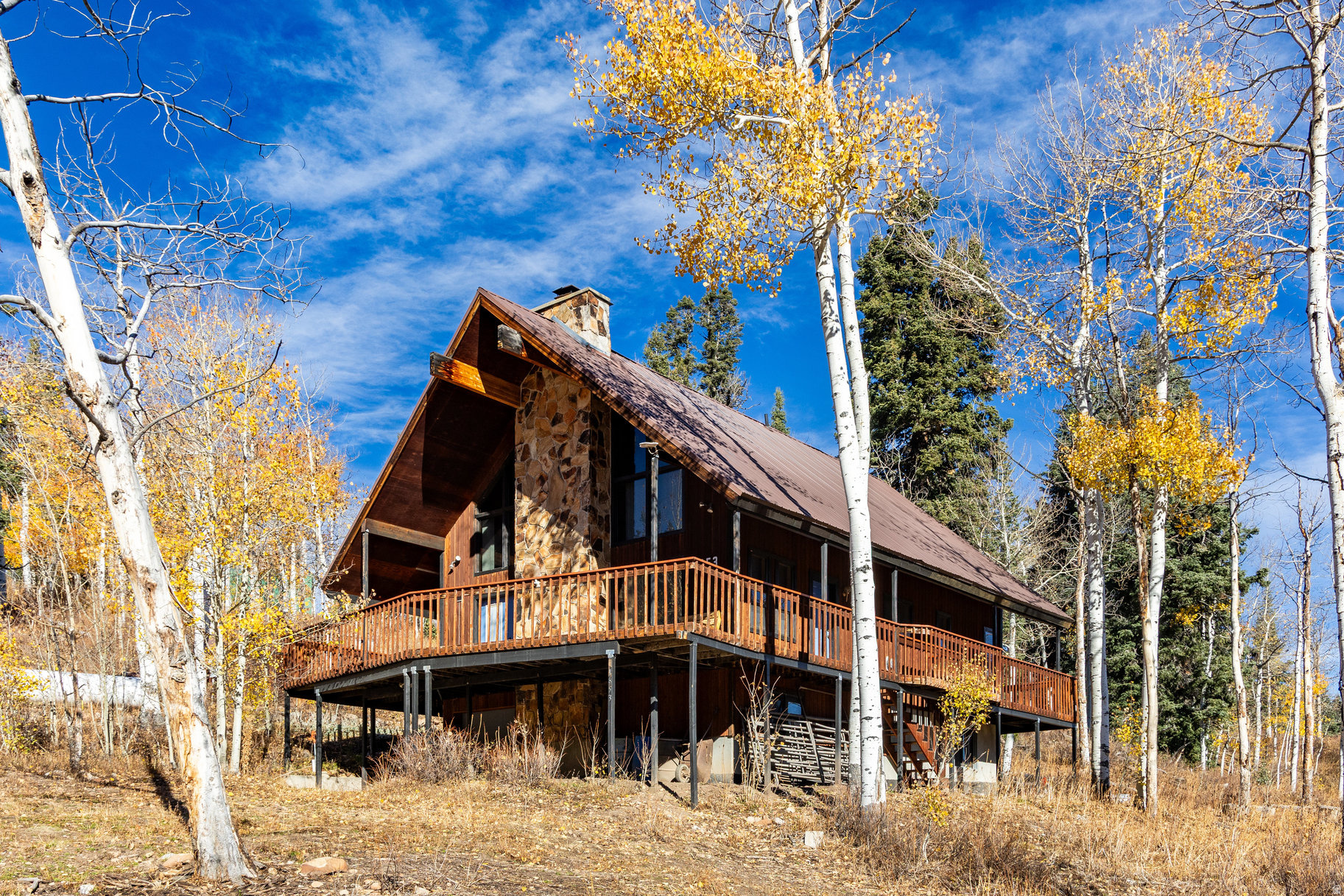PINE MEADOW RANCH - Residential