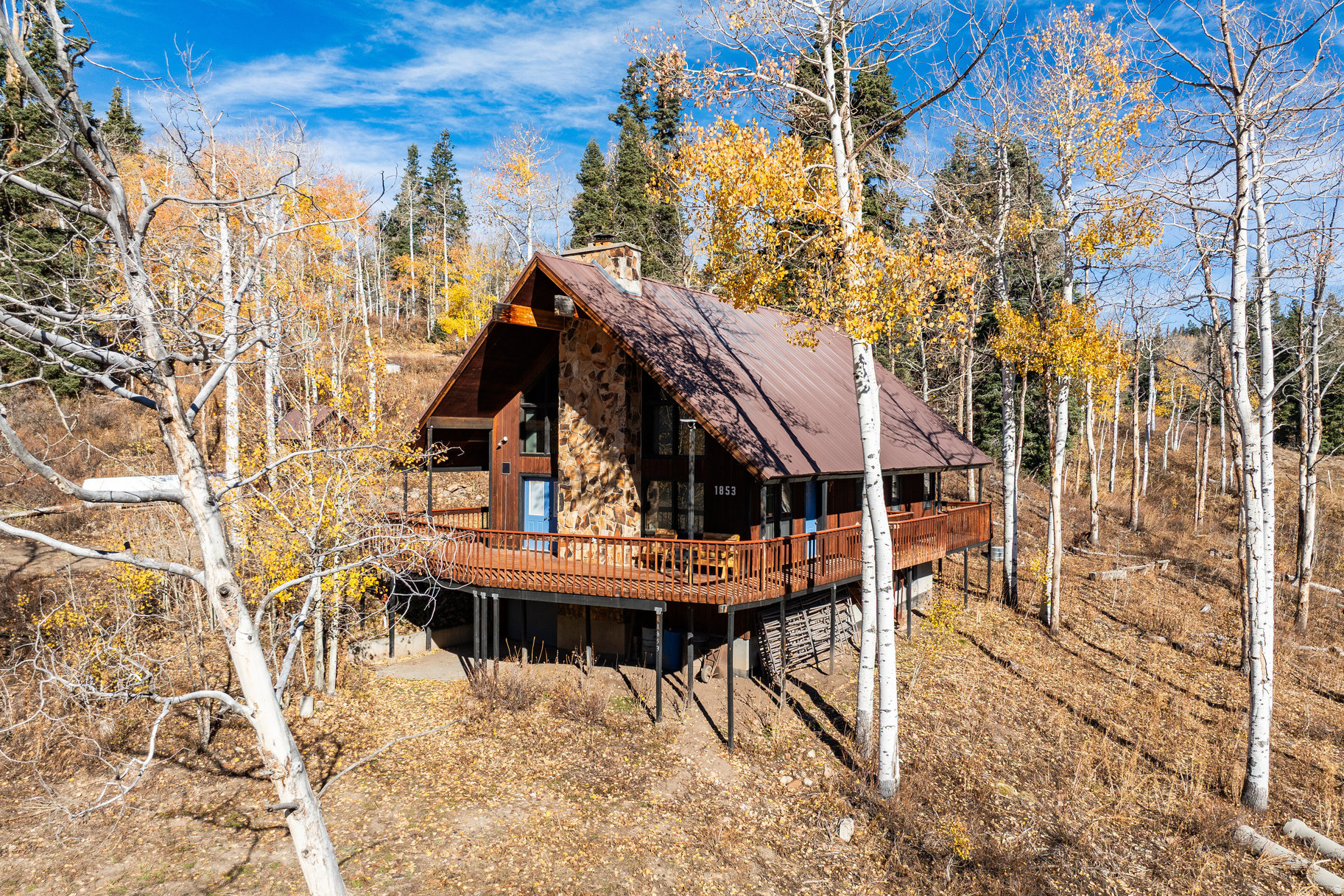 PINE MEADOW RANCH - Residential