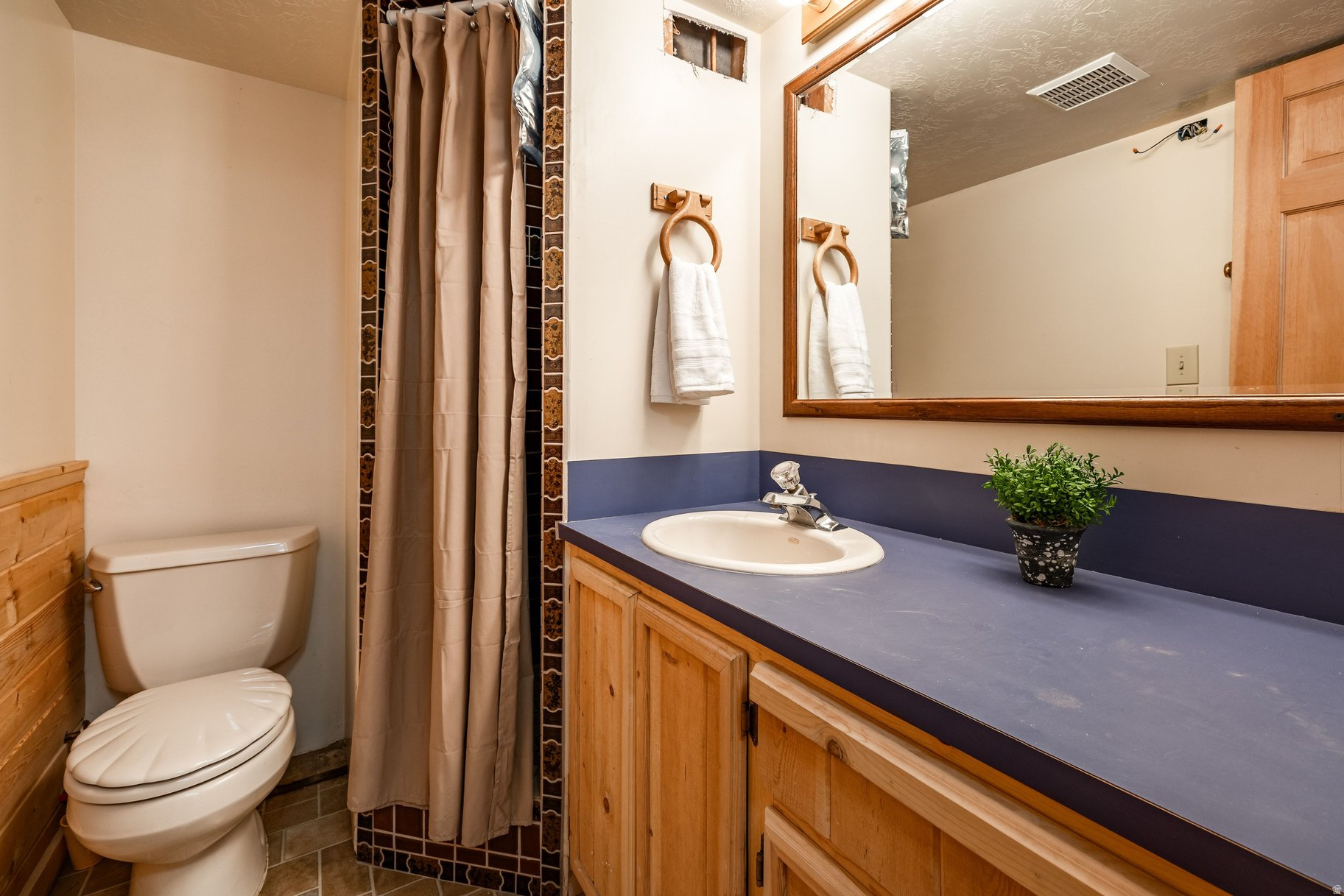 PINE MEADOW RANCH - Residential