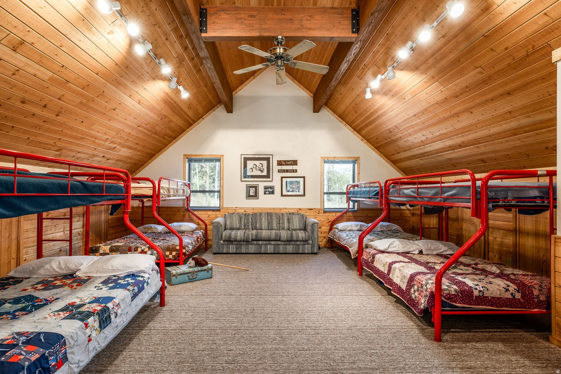 PINE MEADOW RANCH - Residential