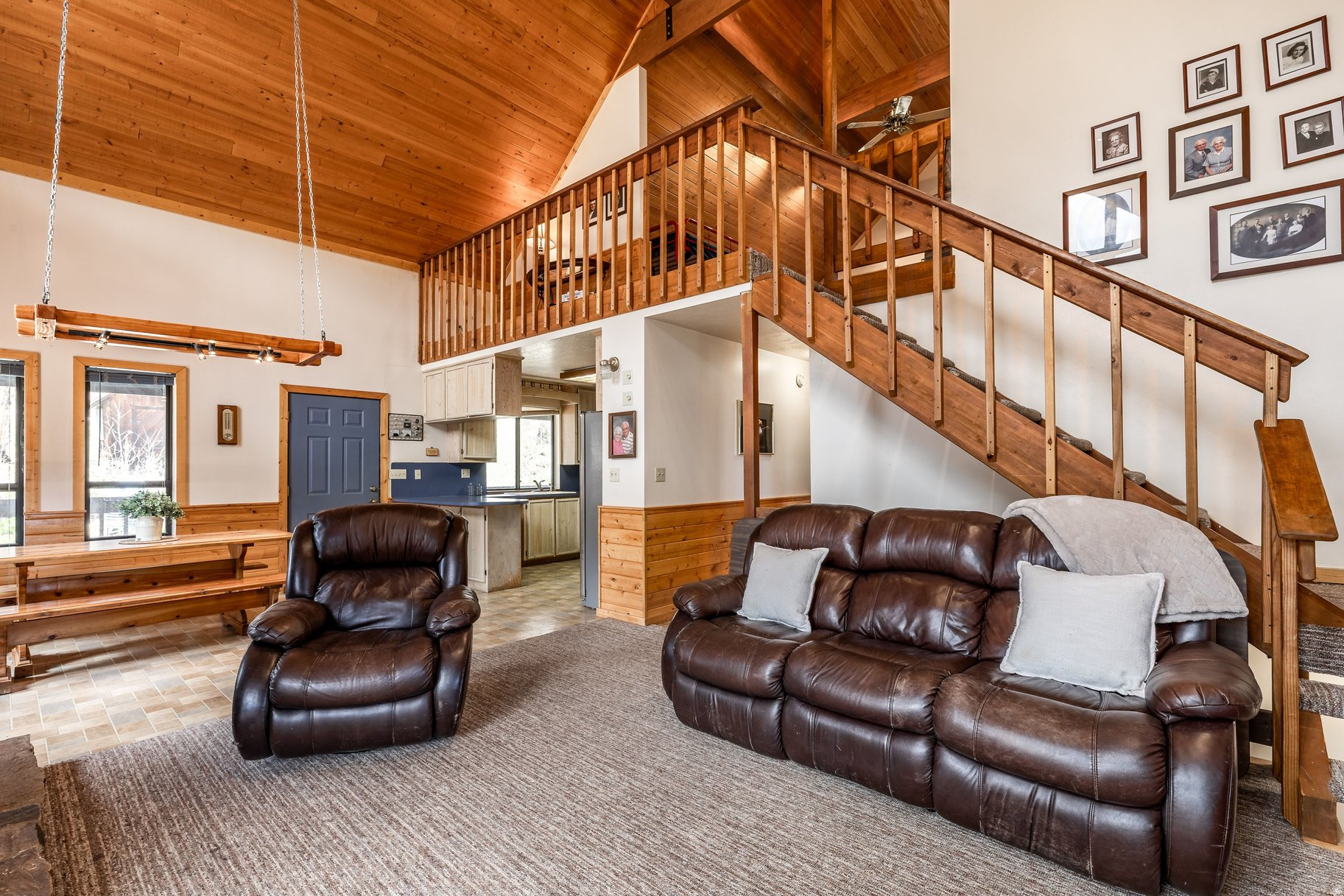 PINE MEADOW RANCH - Residential