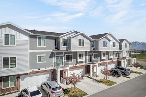 Tiny photo for 4216 W GUNLOCK PARK CT #433, Riverton, UT 84096 (MLS # 2148746)