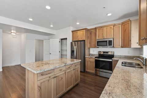 Tiny photo for 4216 W GUNLOCK PARK CT #433, Riverton, UT 84096 (MLS # 2148746)