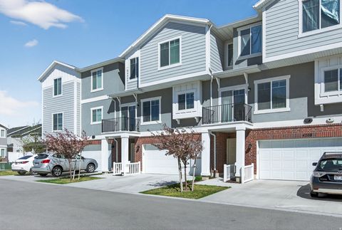 Tiny photo for 4216 W GUNLOCK PARK CT #433, Riverton, UT 84096 (MLS # 2148746)