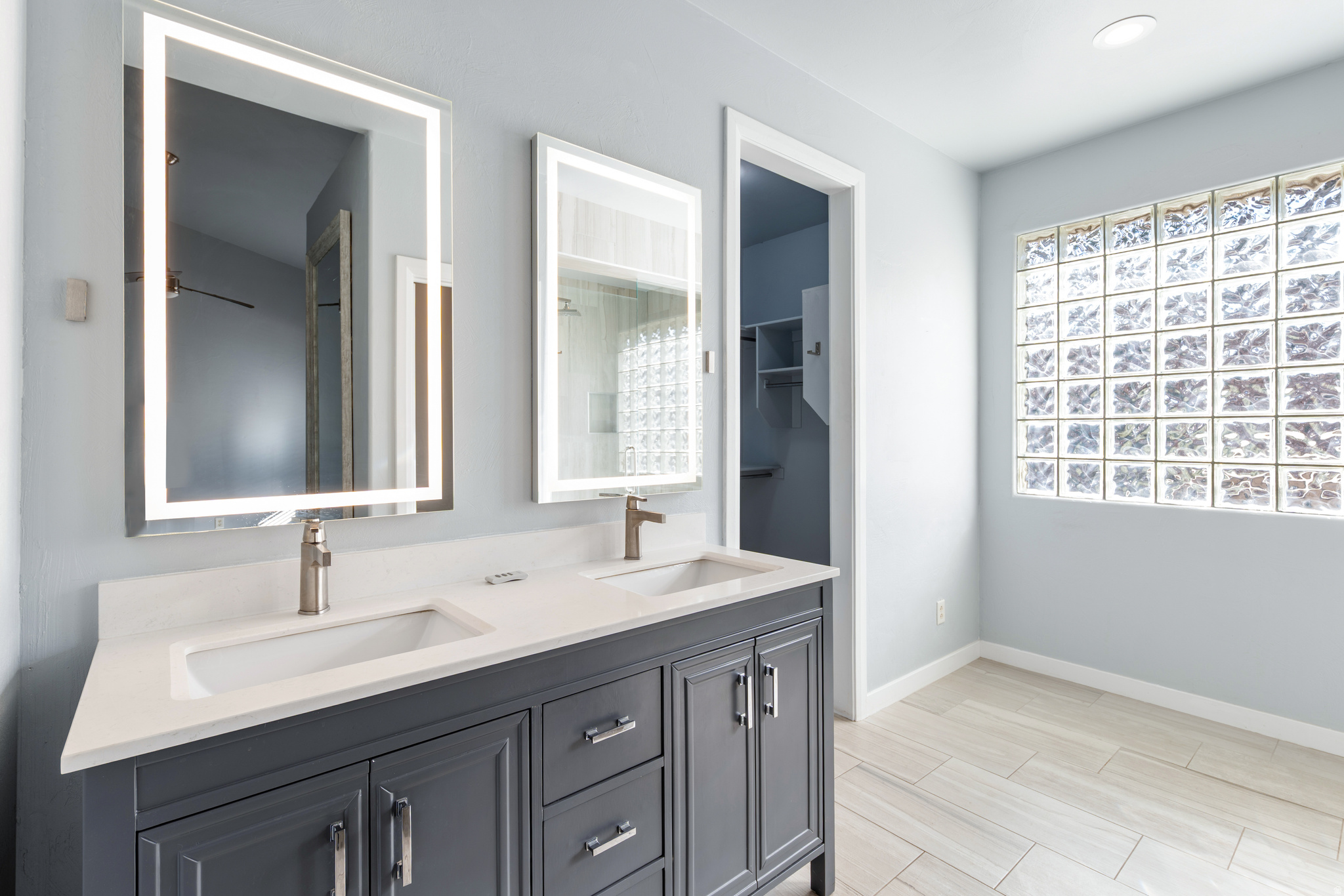 SILVERSTONE AT GREEN SPRINGS - Residential