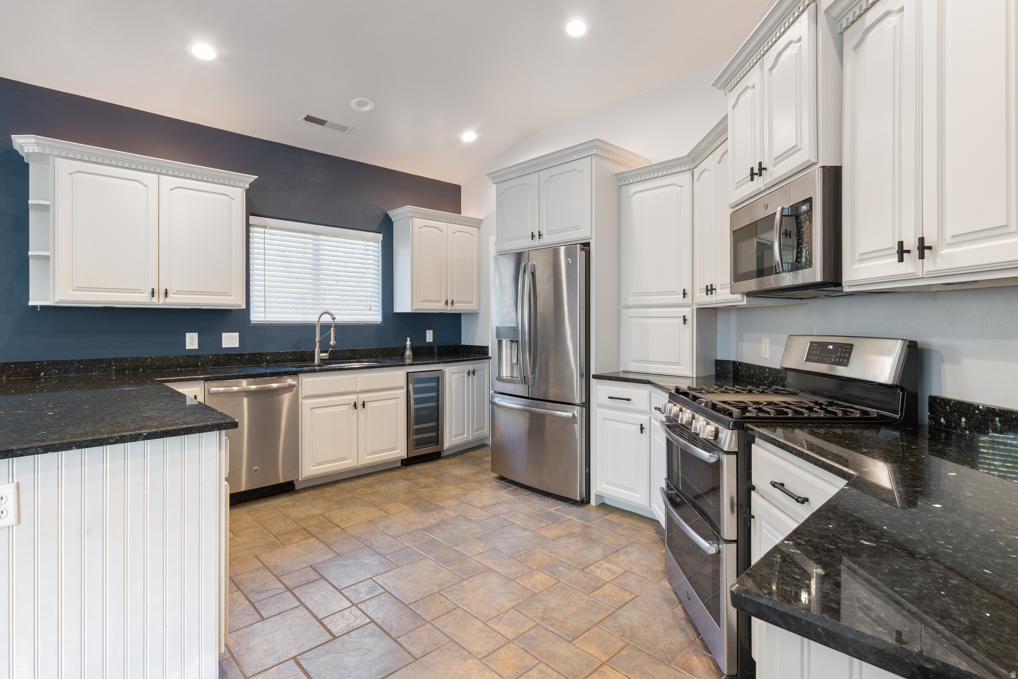 SILVERSTONE AT GREEN SPRINGS - Residential