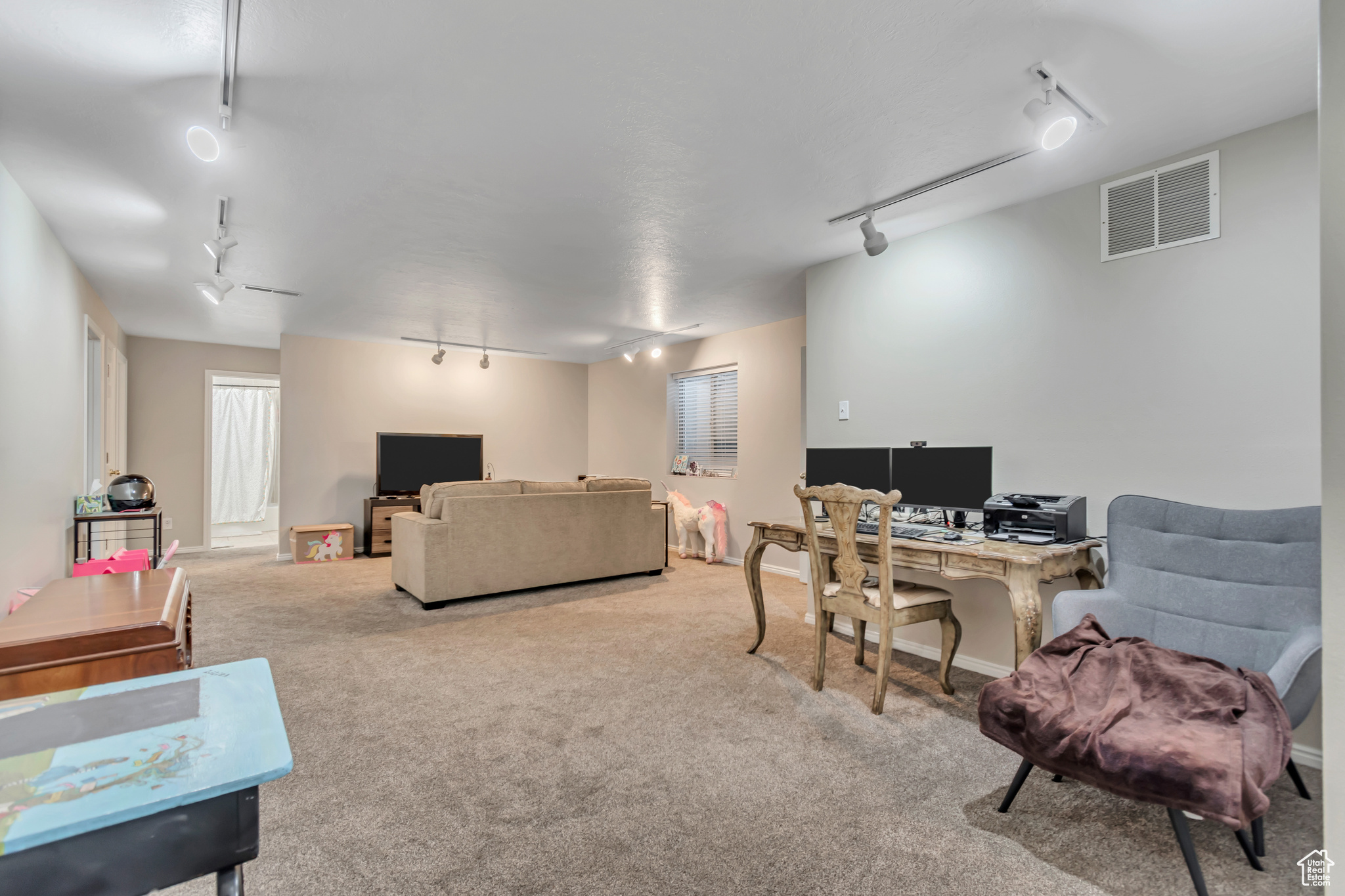 SOUTHGATE PARK - Residential