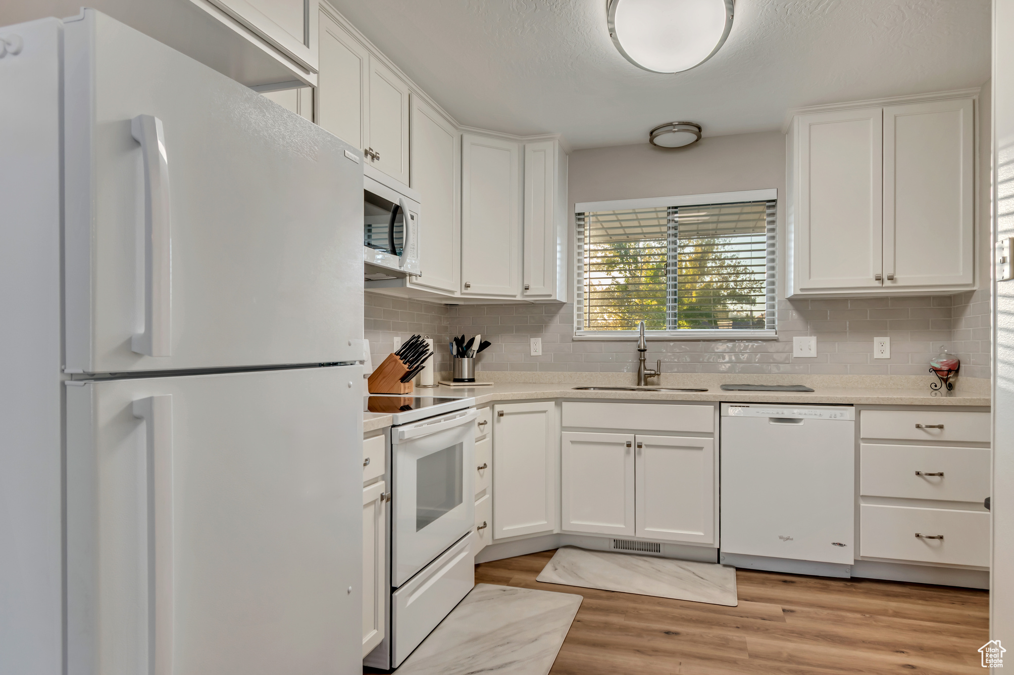 SOUTHGATE PARK - Residential