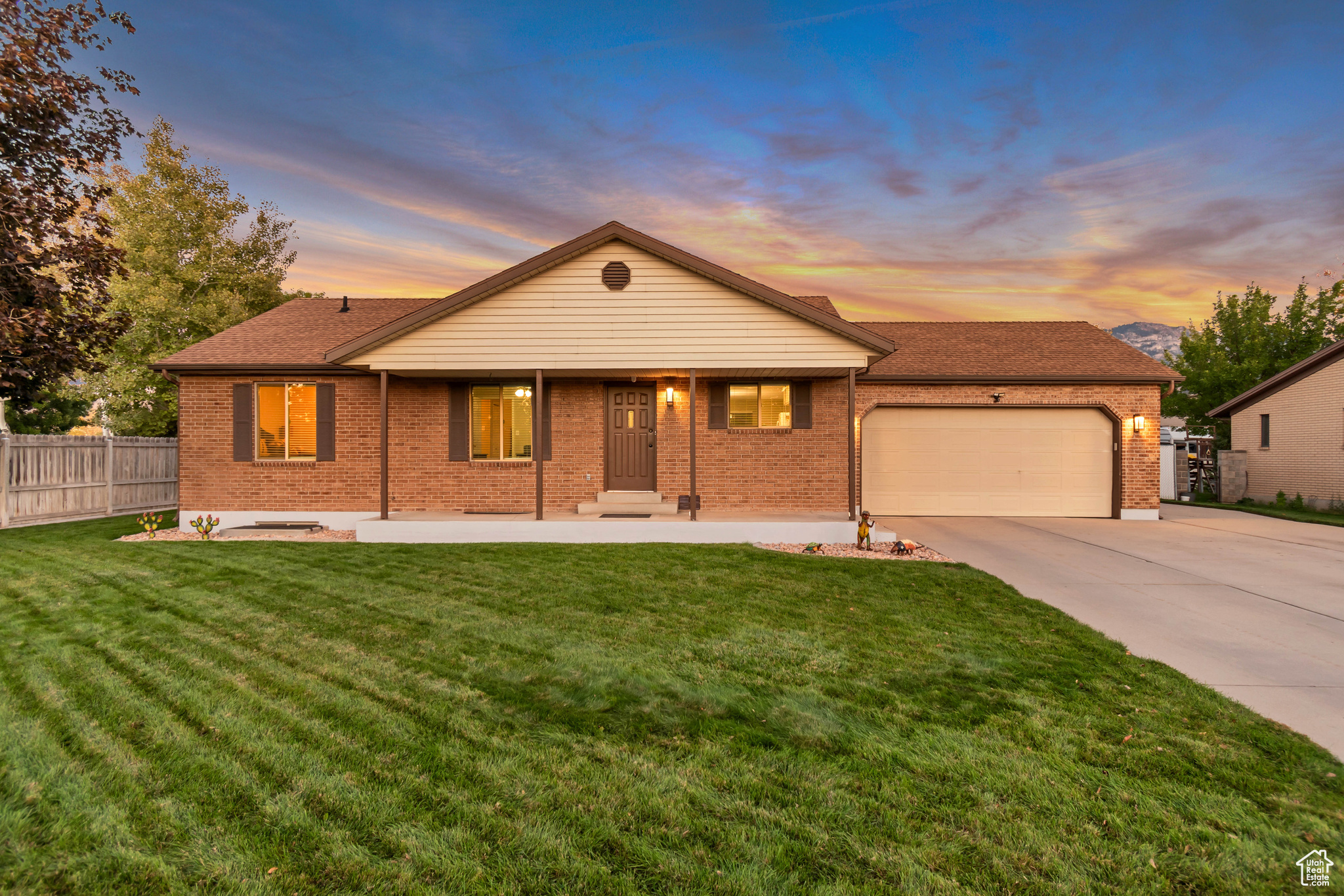 SOUTHGATE PARK - Residential