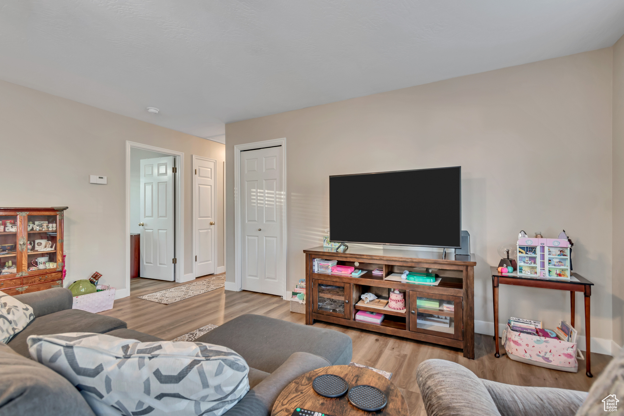 SOUTHGATE PARK - Residential
