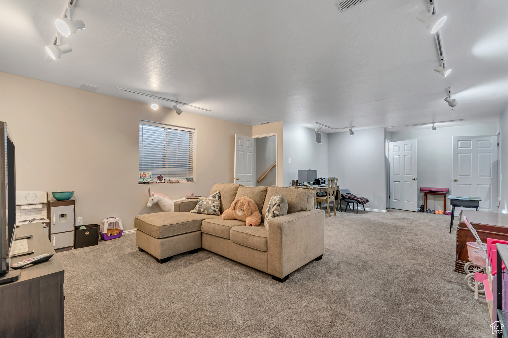SOUTHGATE PARK - Residential