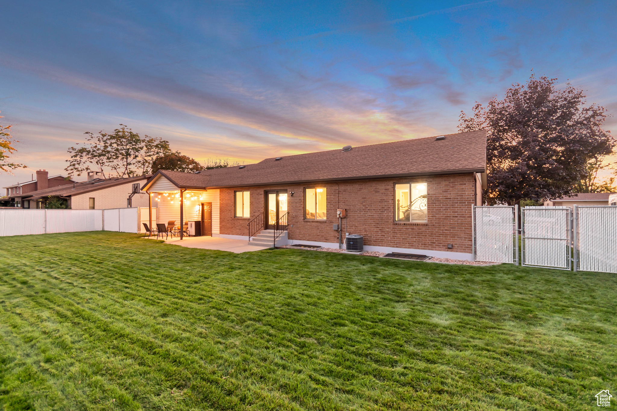 SOUTHGATE PARK - Residential