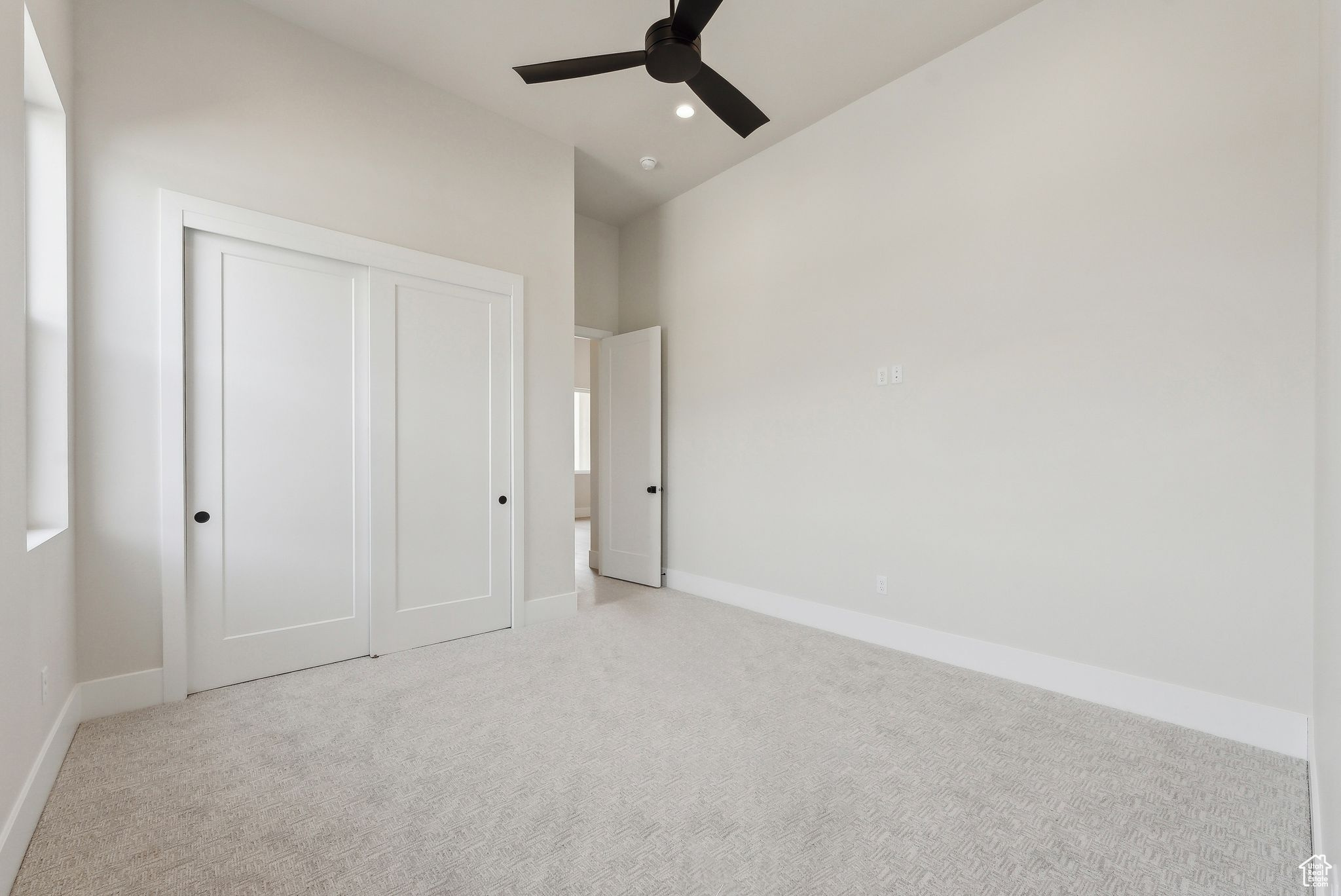 HAWKEYE POINT - Residential