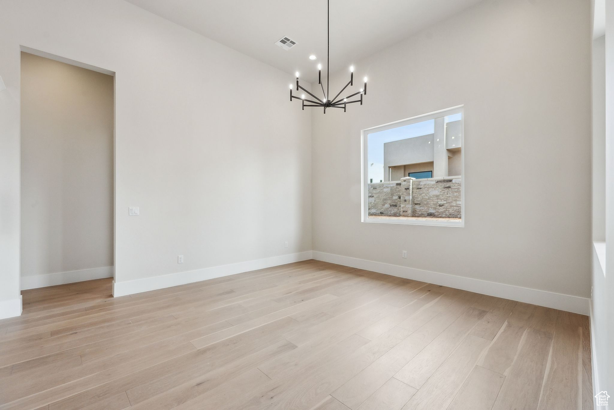 HAWKEYE POINT - Residential