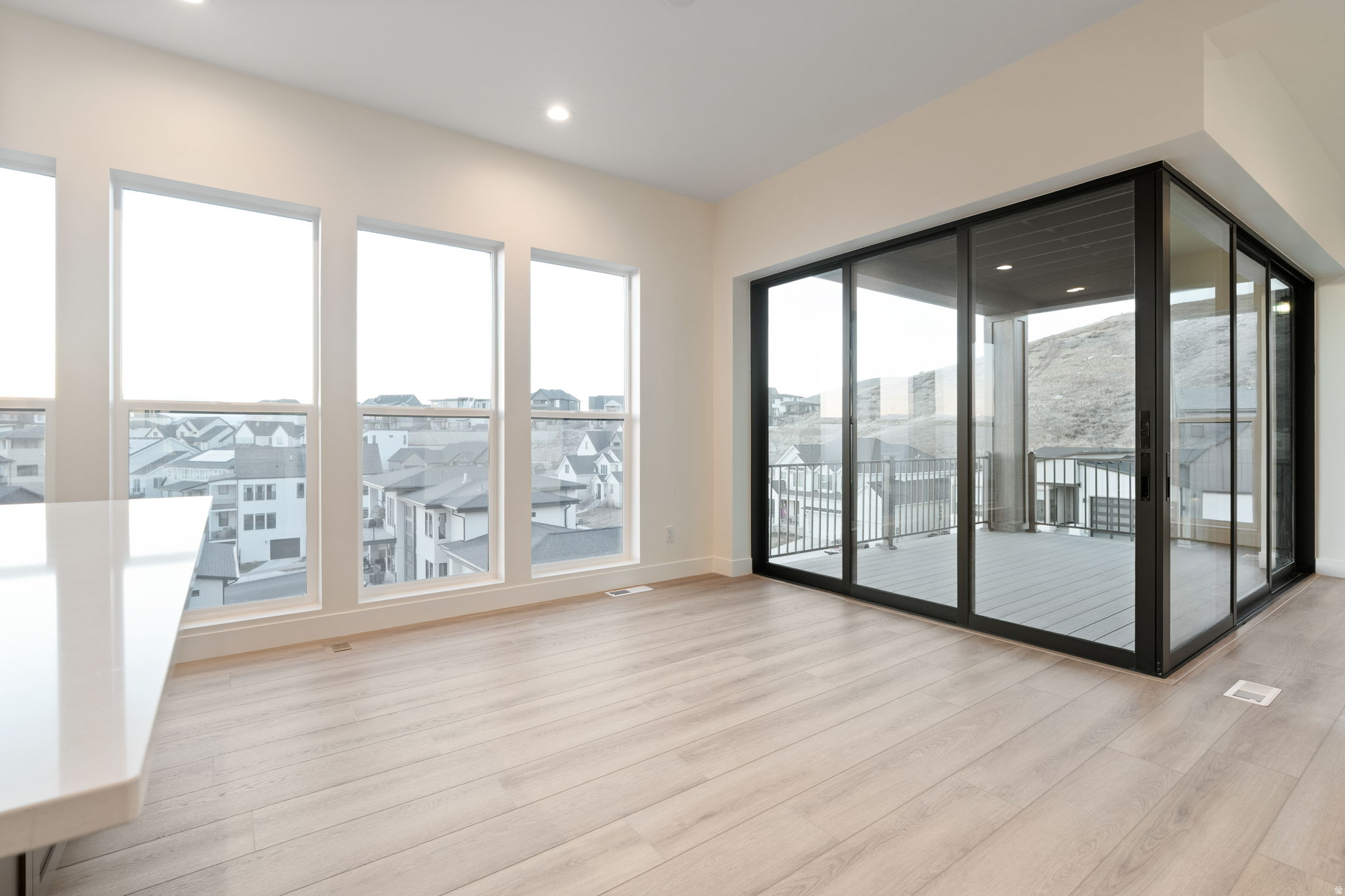 LAKEVIEW ESTATES - Residential