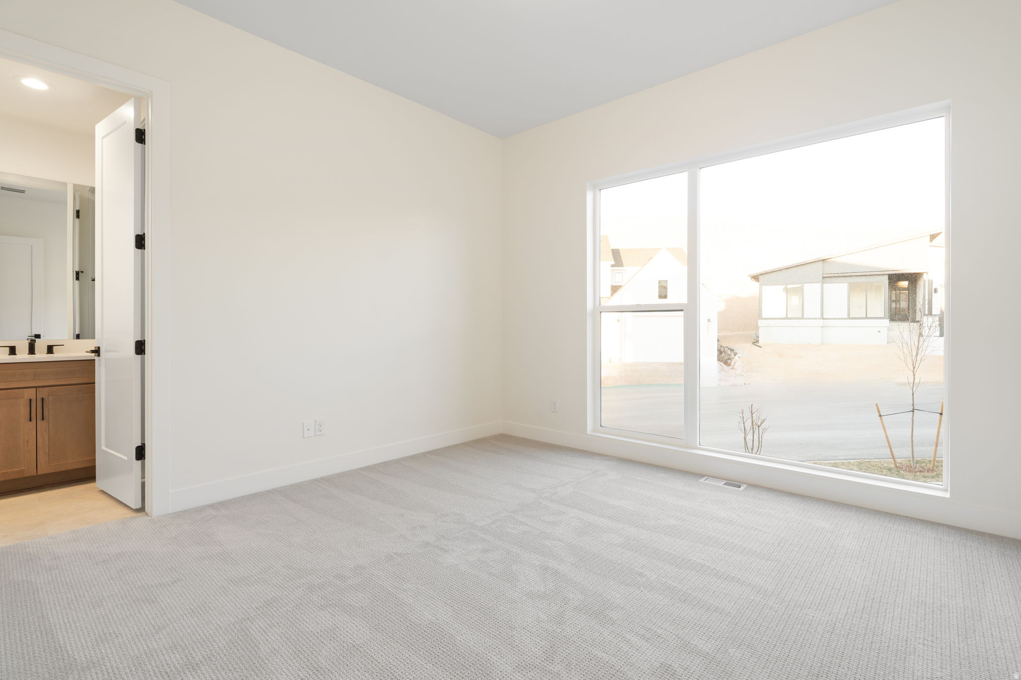 LAKEVIEW ESTATES - Residential