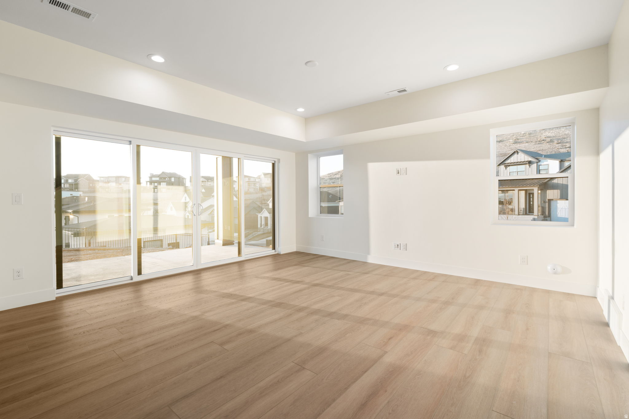 LAKEVIEW ESTATES - Residential