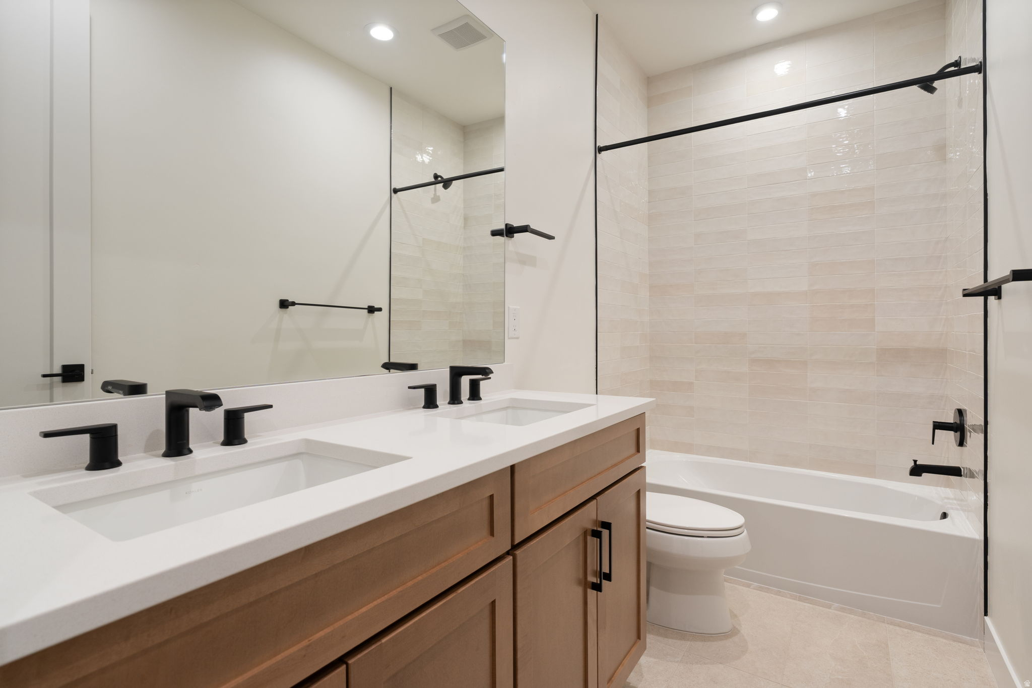 LAKEVIEW ESTATES - Residential