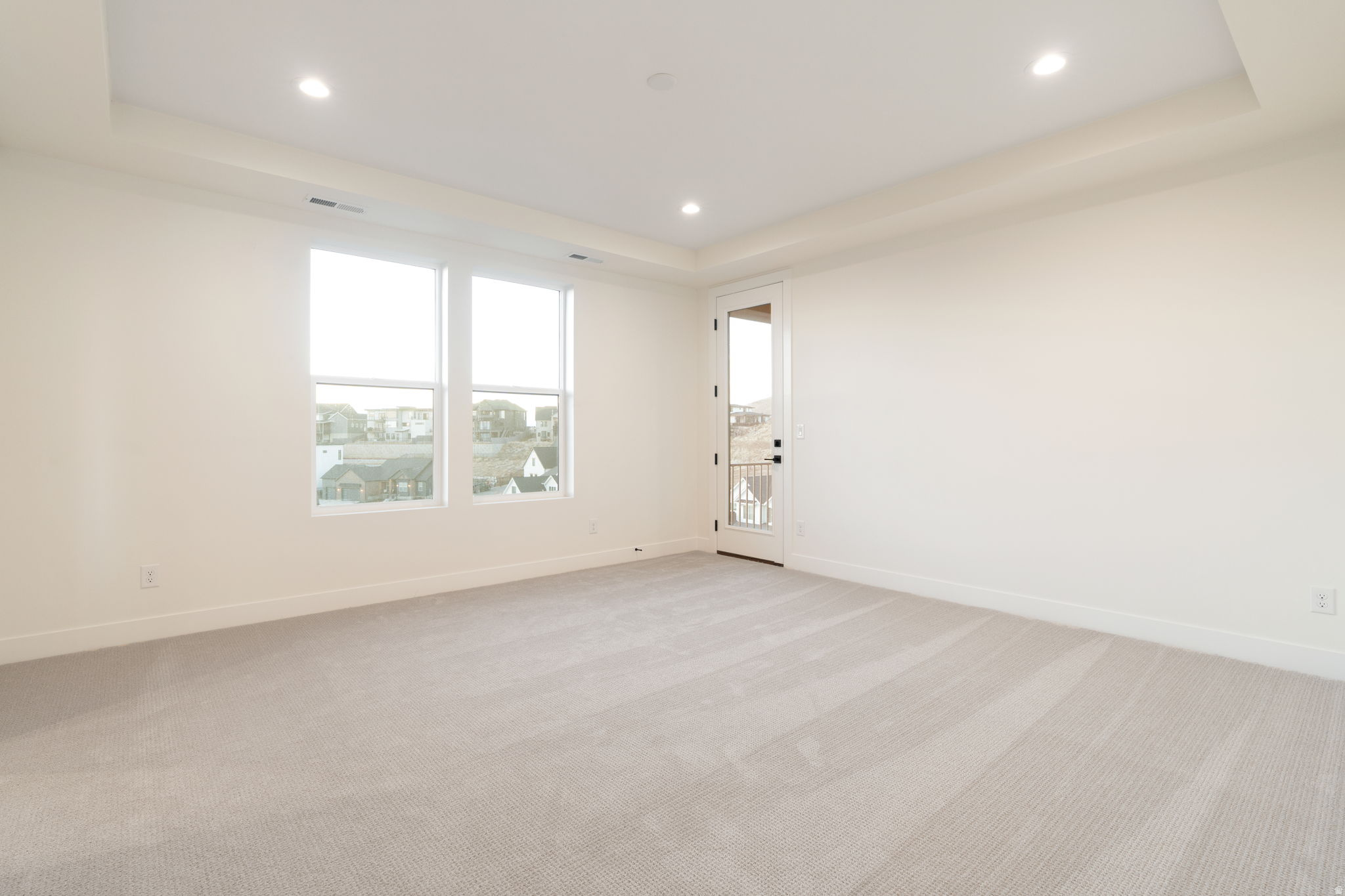 LAKEVIEW ESTATES - Residential