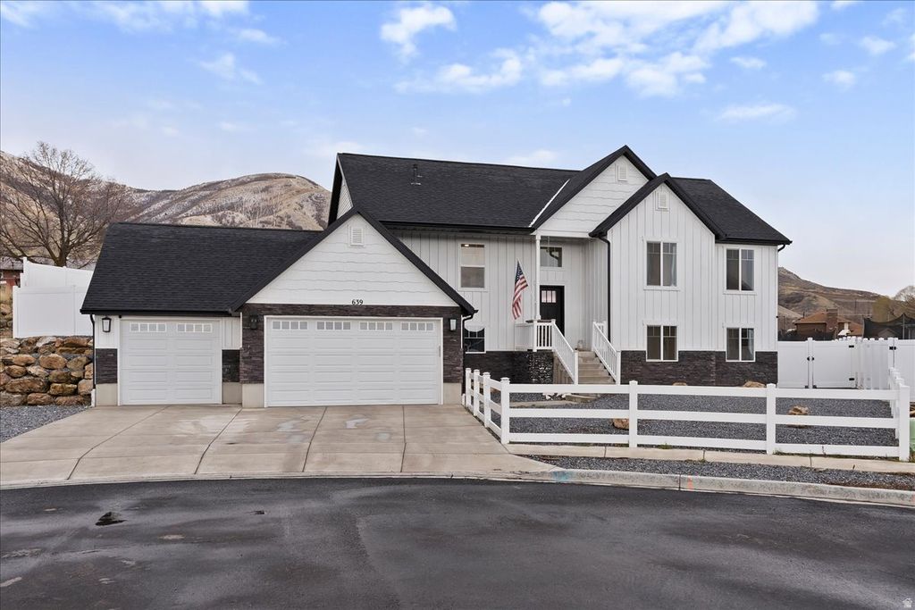 Photo of 639 W 2150 S, Perry, UT 84302 (MLS # 2145360)