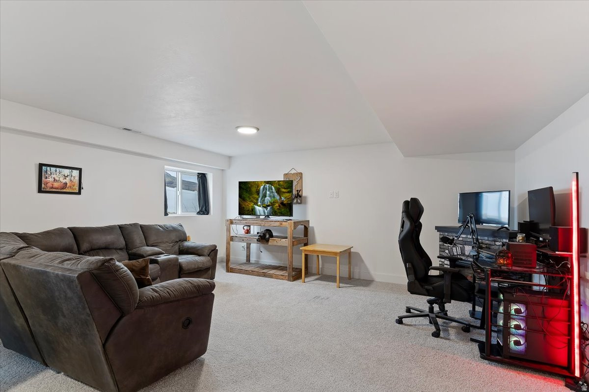 DAVIS CREEK ESTATES - Residential