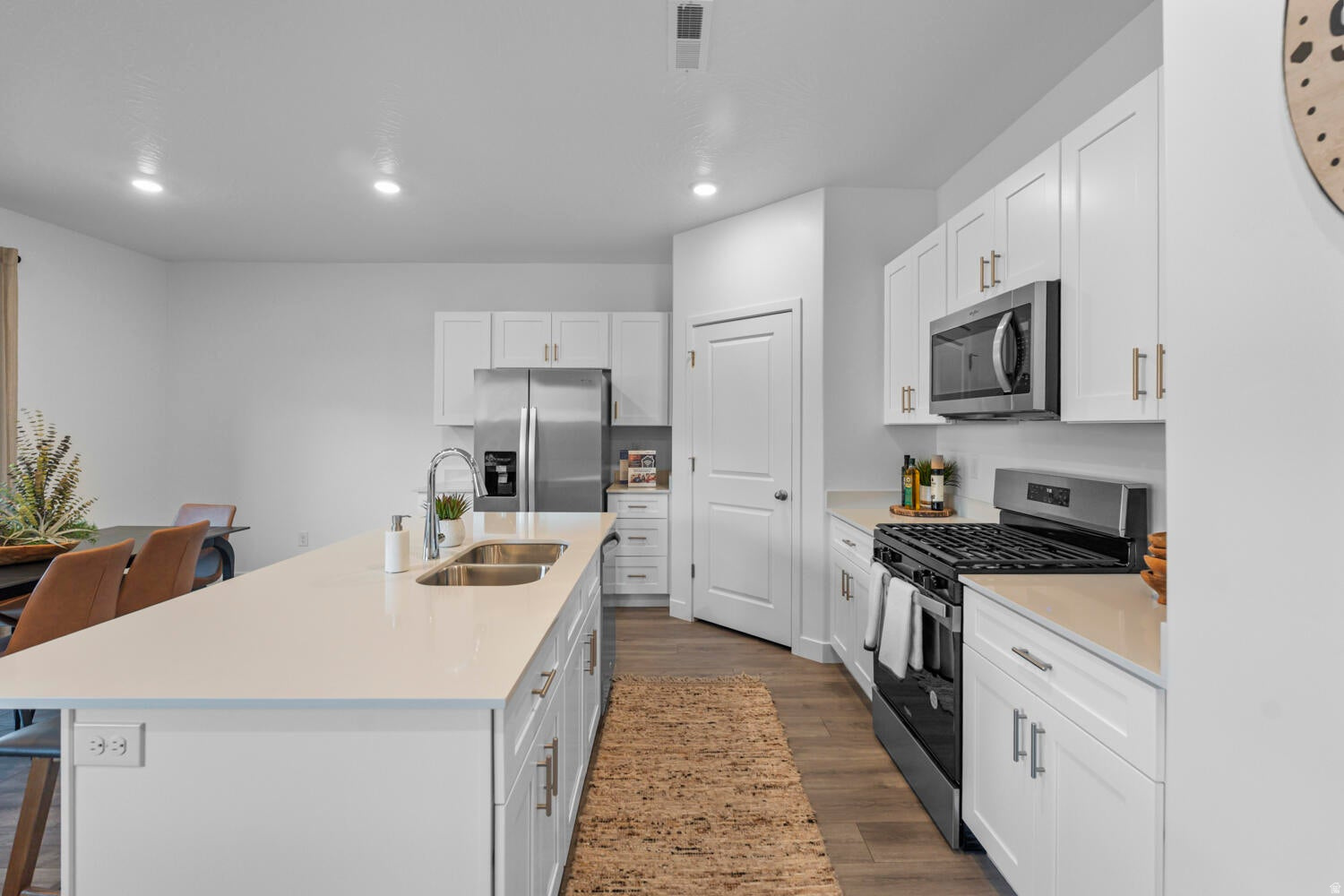 LONG VALLEY - Residential