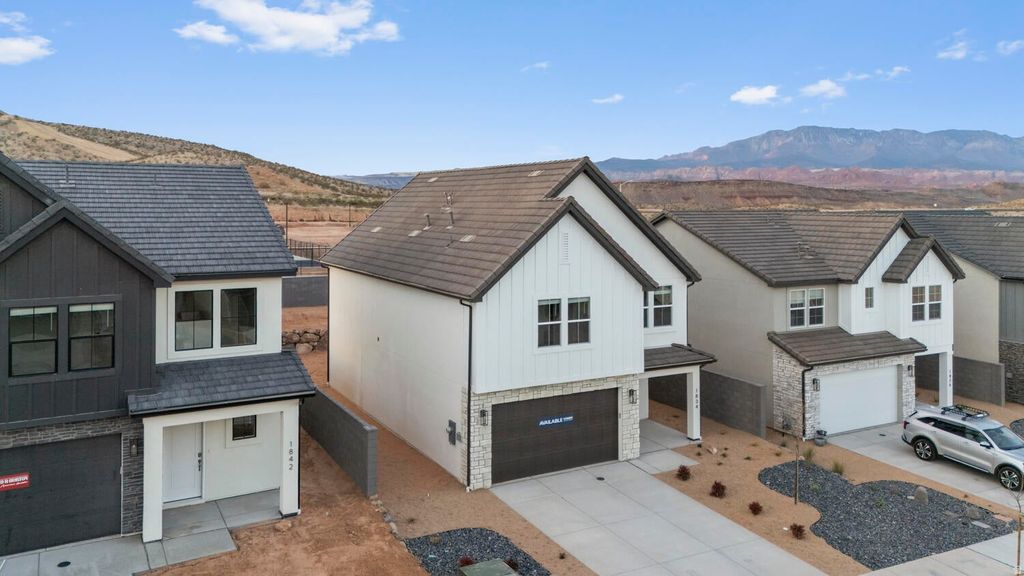 Photo of 1498 S SINAWAVA DR E #4131, Washington, UT 84780 (MLS # 2127733)