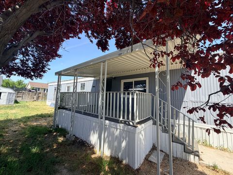 Mobile Home For Sale - 2816 S Snowdon Park Dr<br/> West Valley City, UT 84119