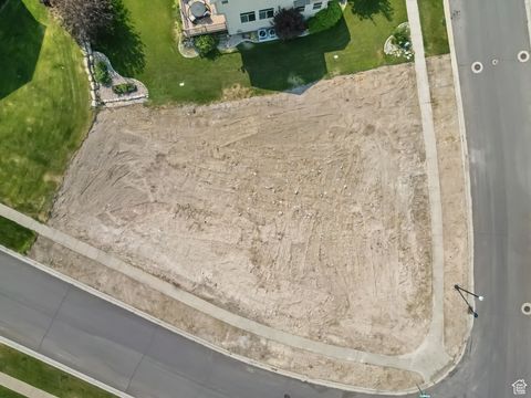 Tiny photo for 127 W HONEYSUCKLE DR #221, Saratoga Springs, UT 84045 (MLS # 2102243)