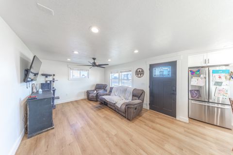 Tiny photo for 908 S 550 E, Clearfield, UT 84015 (MLS # 2131379)