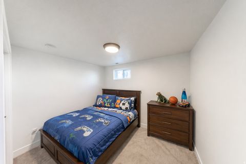 Tiny photo for 908 S 550 E, Clearfield, UT 84015 (MLS # 2131379)