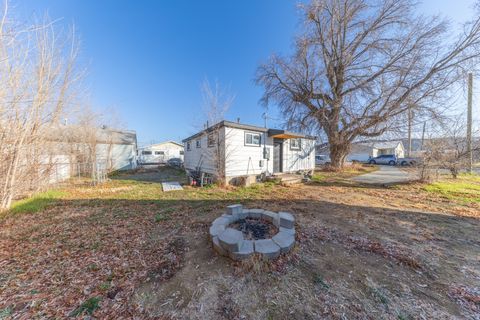 Tiny photo for 908 S 550 E, Clearfield, UT 84015 (MLS # 2131379)