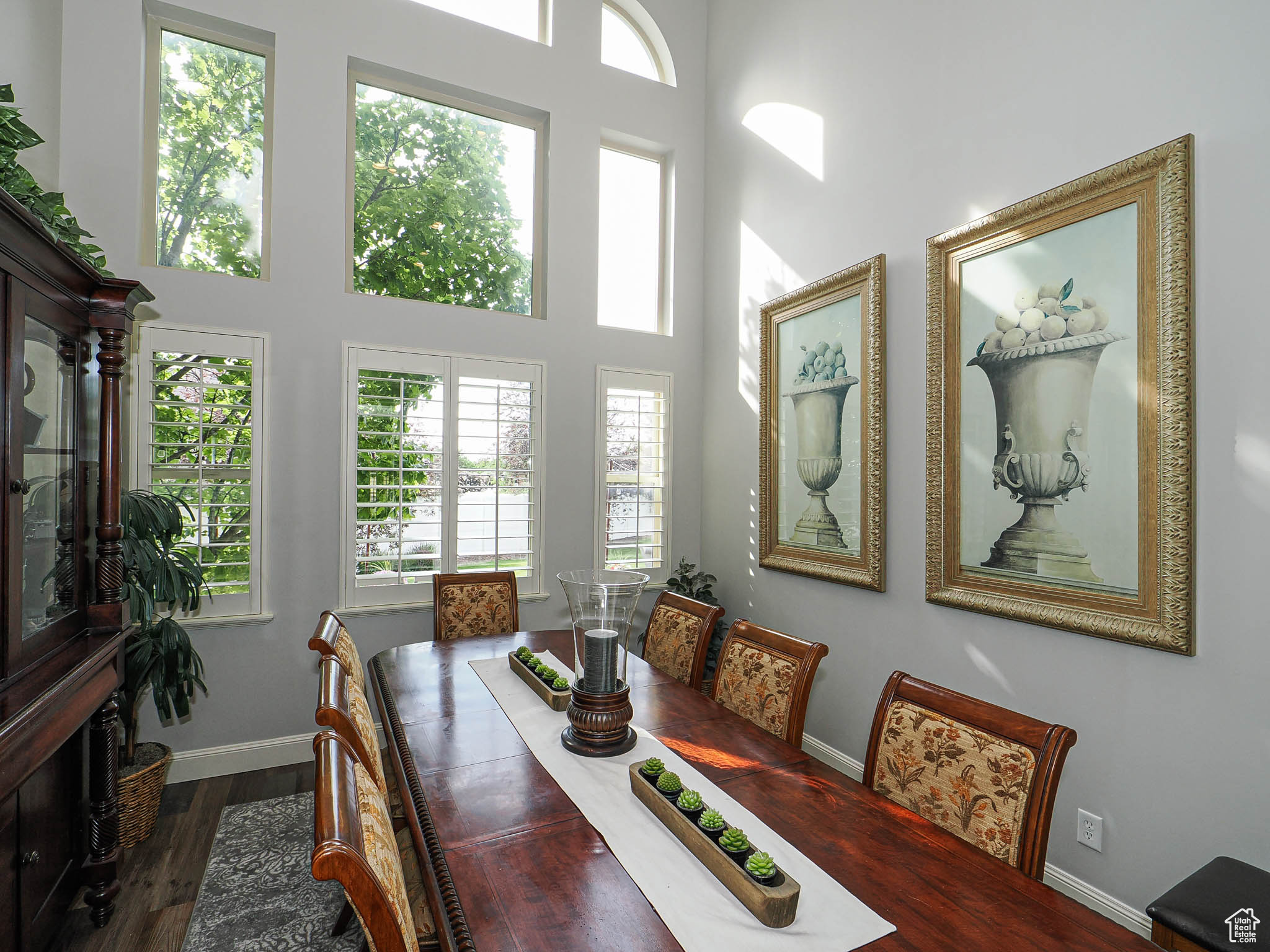 CASTLEWOOD - Residential
