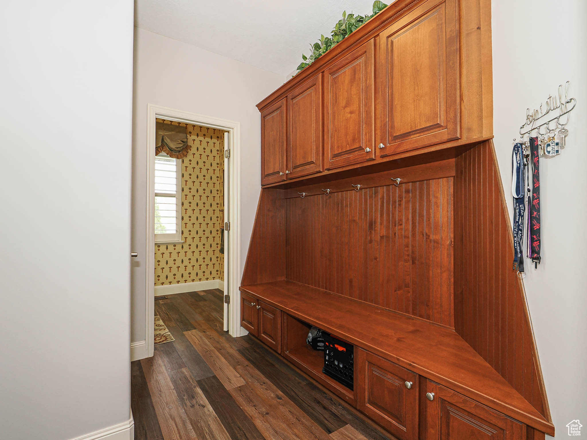 CASTLEWOOD - Residential
