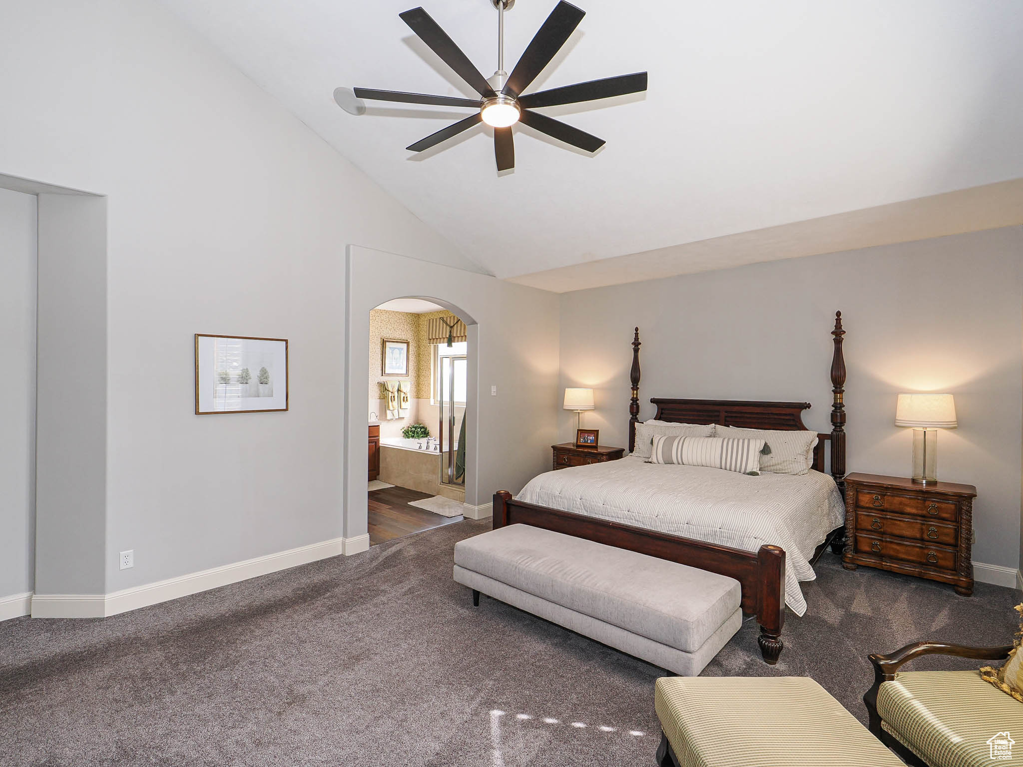 CASTLEWOOD - Residential