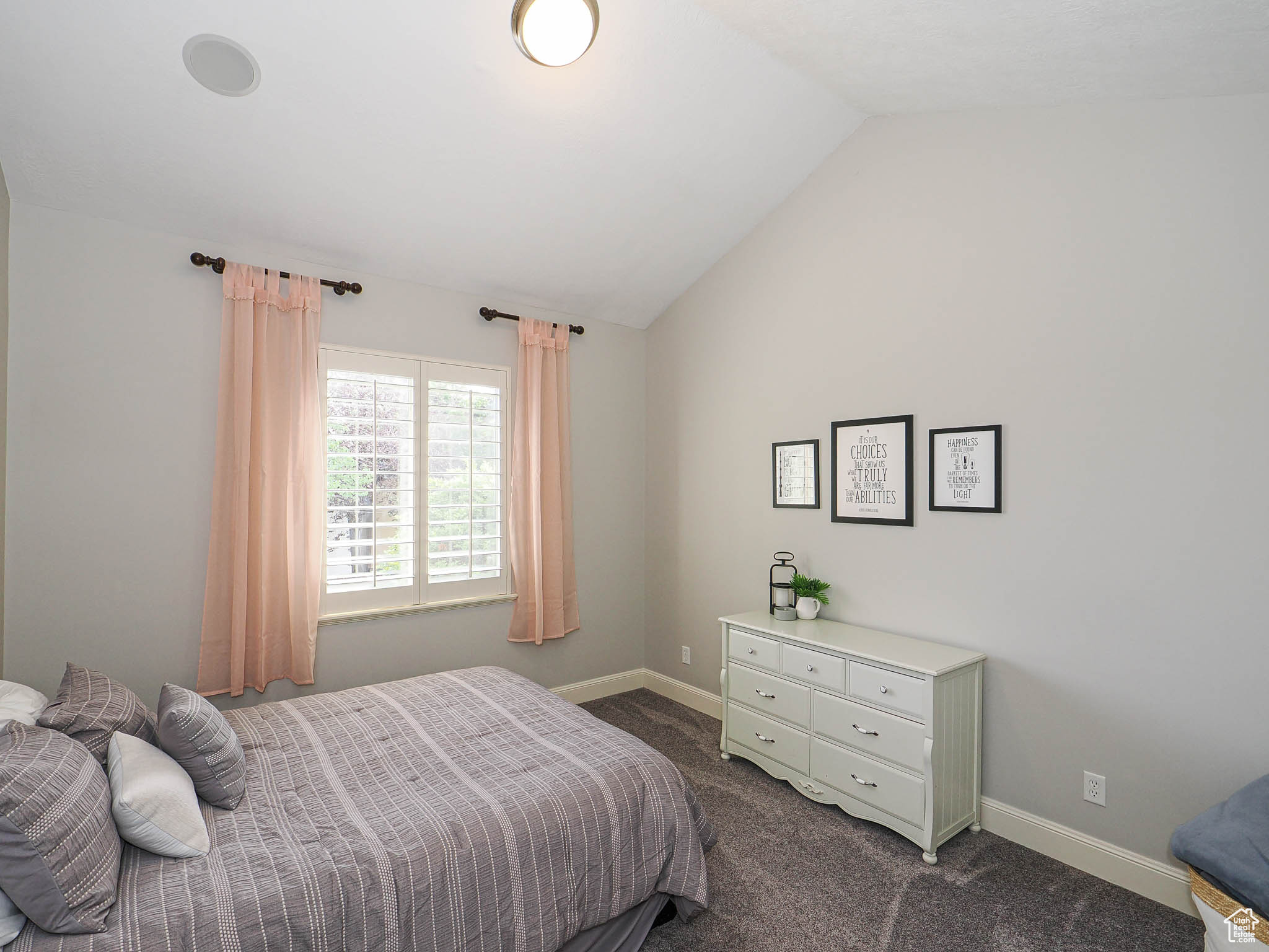 CASTLEWOOD - Residential