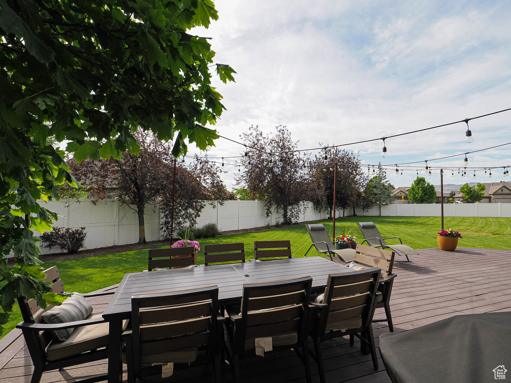 CASTLEWOOD - Residential