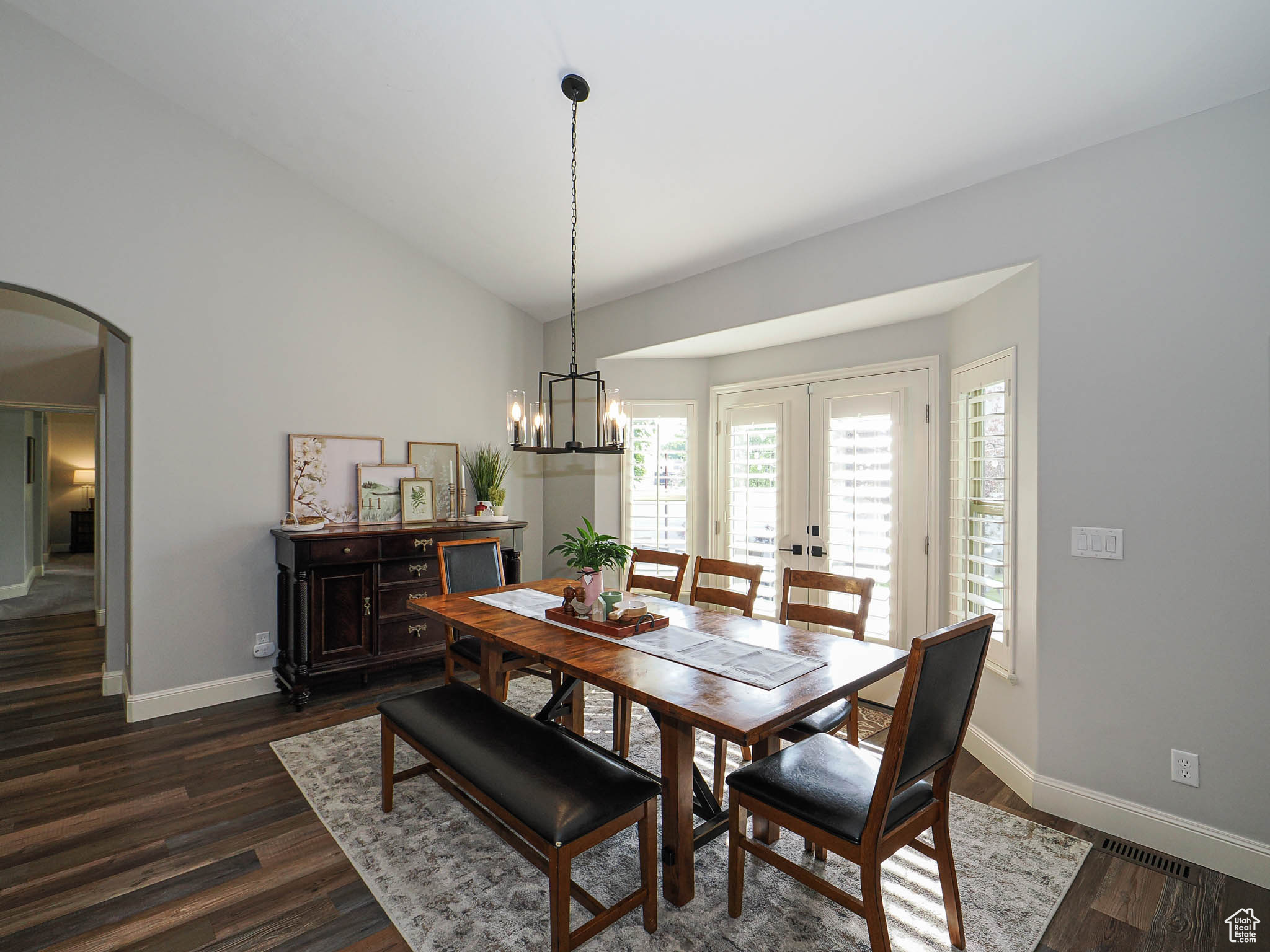 CASTLEWOOD - Residential