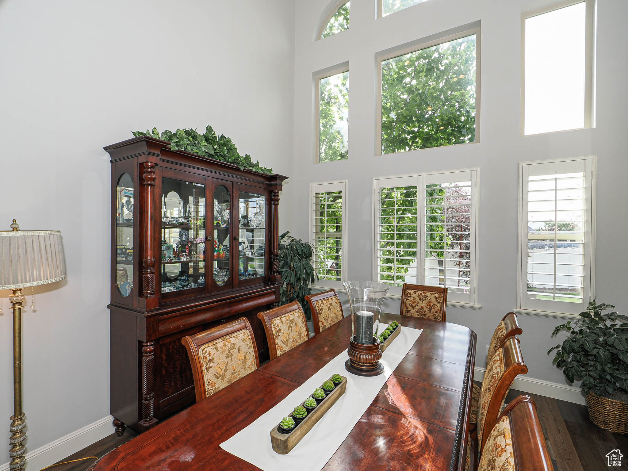 CASTLEWOOD - Residential