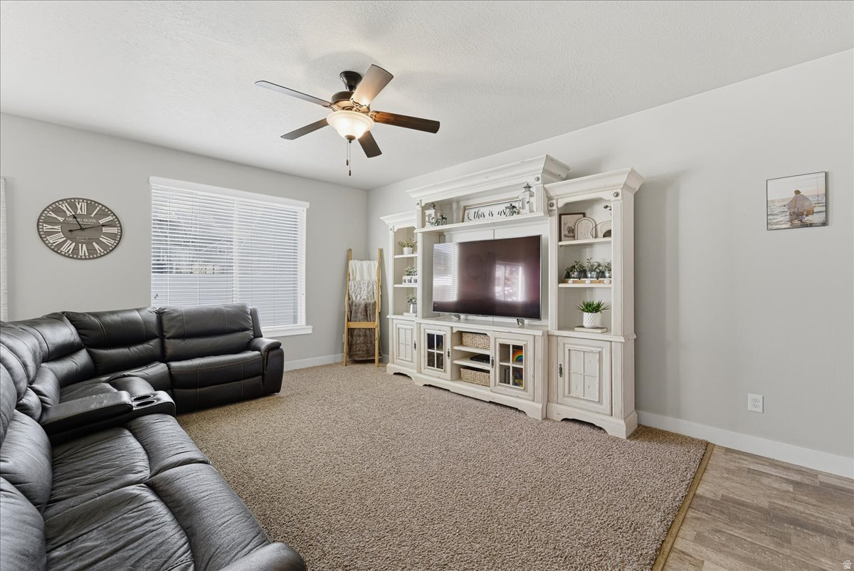 EAGLE POINT - Residential