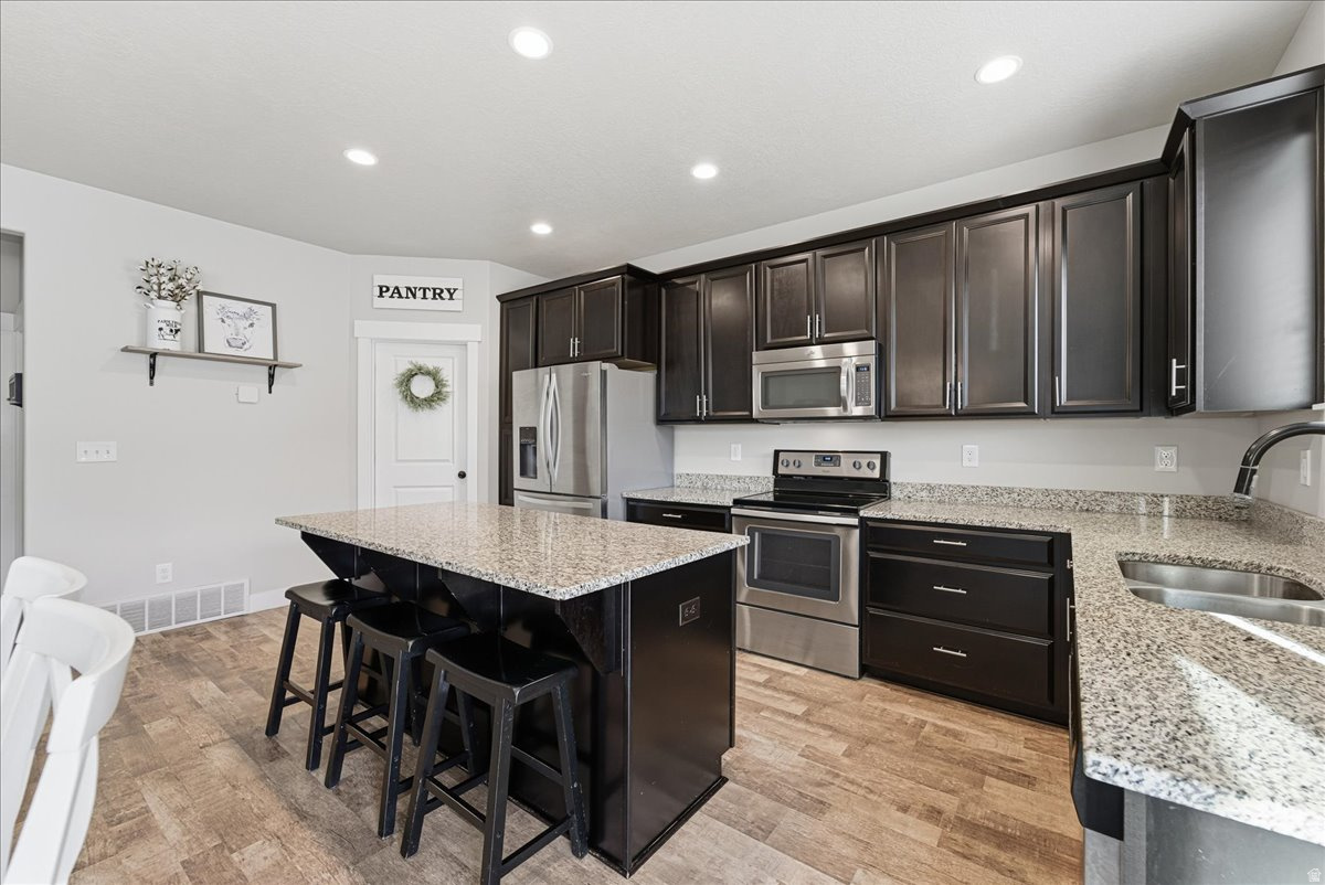 EAGLE POINT - Residential