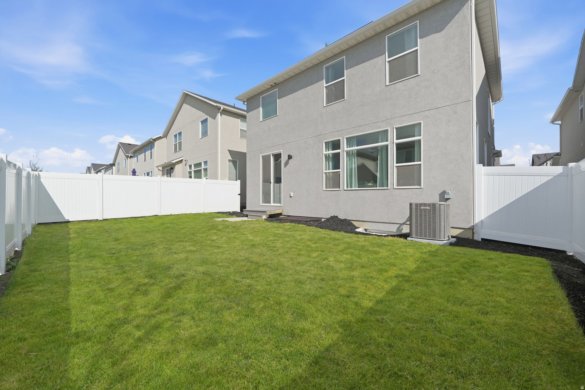 PORTERS CROSSING - Residential
