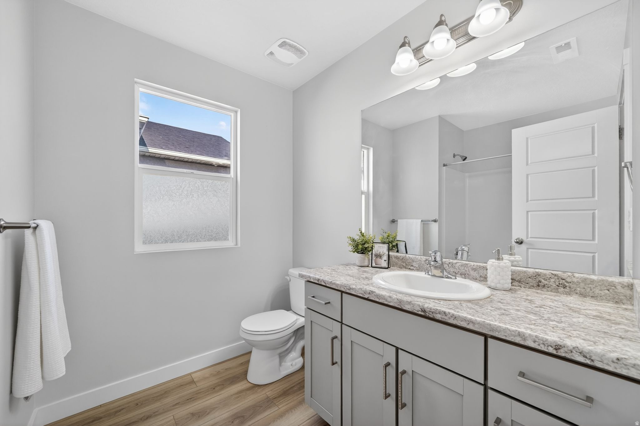 PORTERS CROSSING - Residential