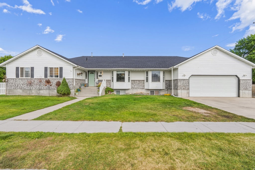 Photo of 80 W 600 S, Tremonton, UT 84337 (MLS # 2186372)