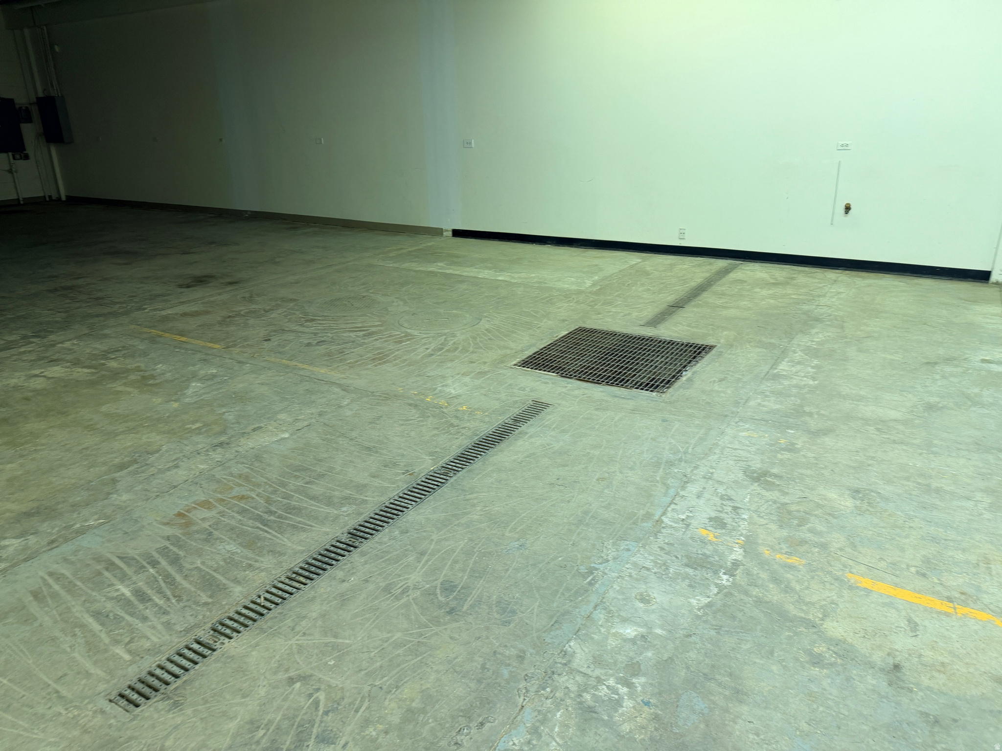 COPPER SPRINGS - Commercial Lease