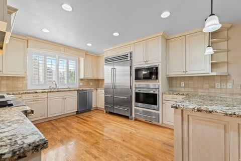 Tiny photo for 1647 W 1410 N, Farmington, UT 84025 (MLS # 2178522)