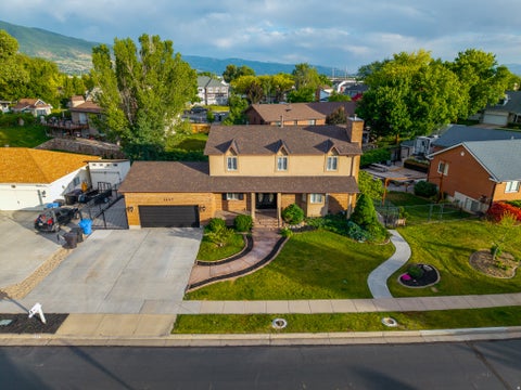 Tiny photo for 1647 W 1410 N, Farmington, UT 84025 (MLS # 2178522)
