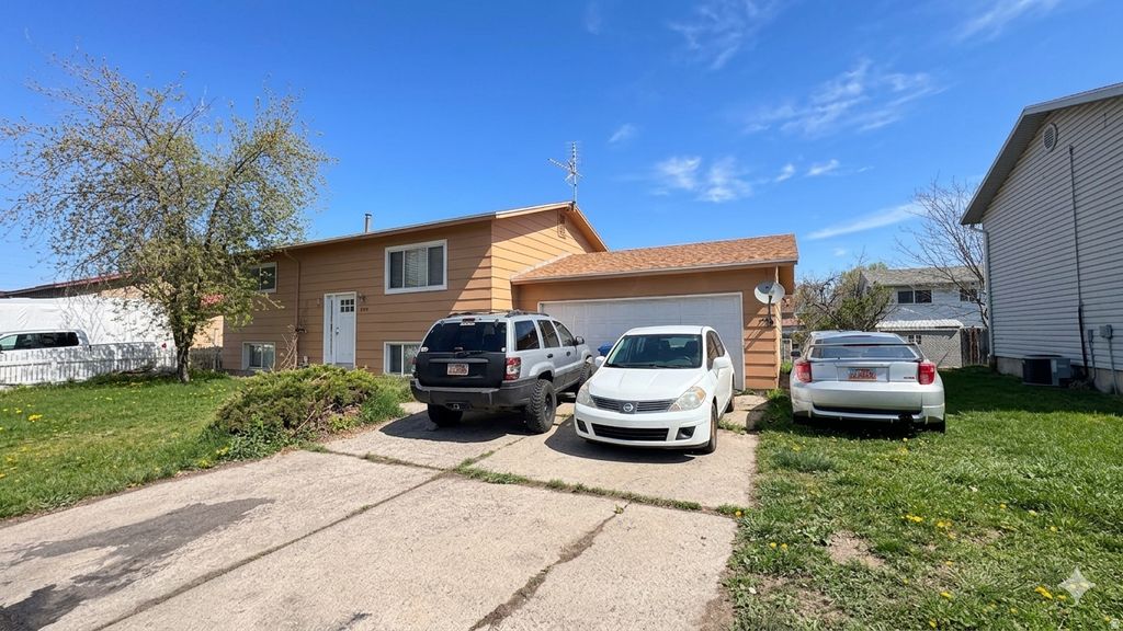 Photo of 959 THREE POINT AVE, Logan, UT 84321 (MLS # 2147157)